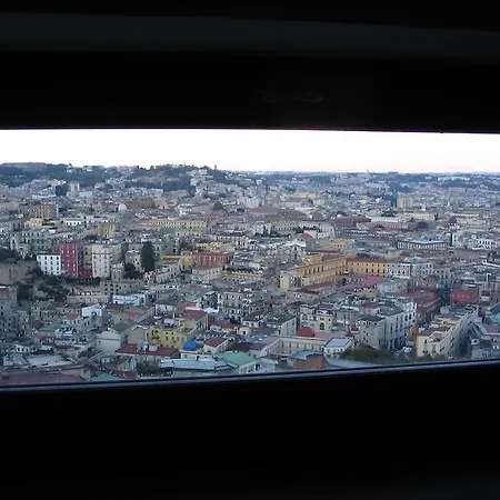 Konukevi Pedamentina Napoli
