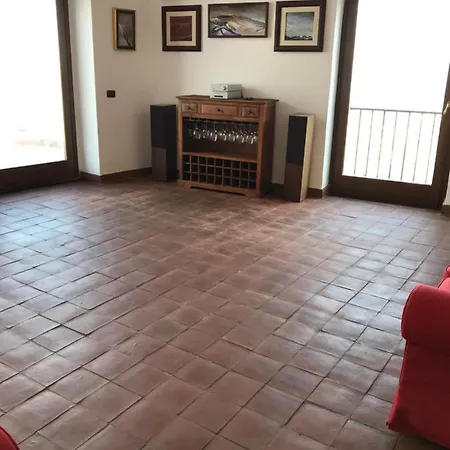 Pedamentina Nápoly