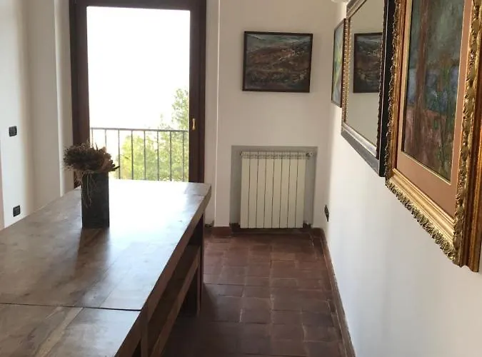 Pedamentina Pensjonat Neapol