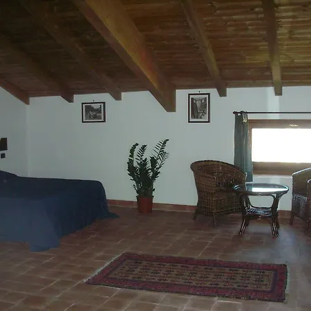 Pedamentina 3* Napels